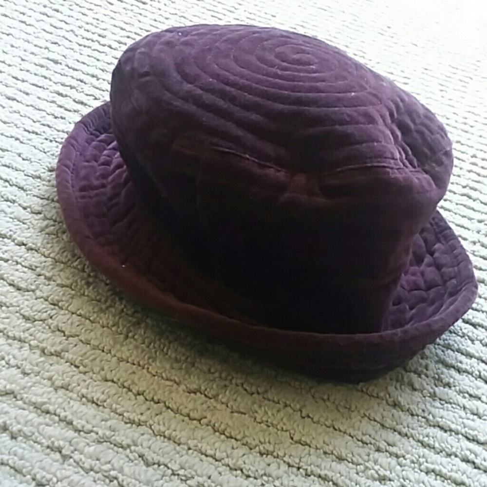 1990s vintage velvet purple bucket hat